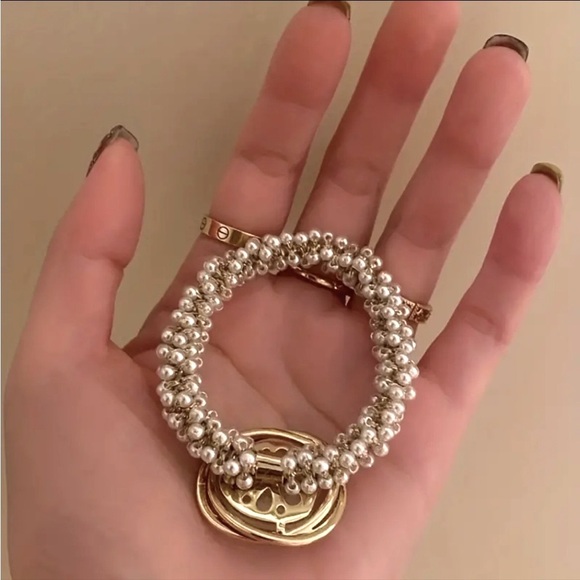 Beautiful Faux Pearl Hair Tie - Picture 9 of 11